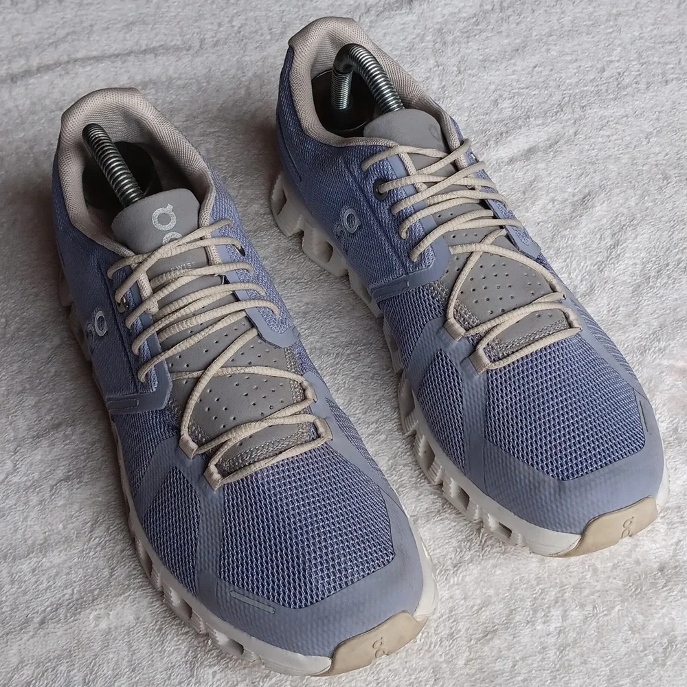 NWOT On Running Nimbus Cloud 5 - Picture 3 of 16